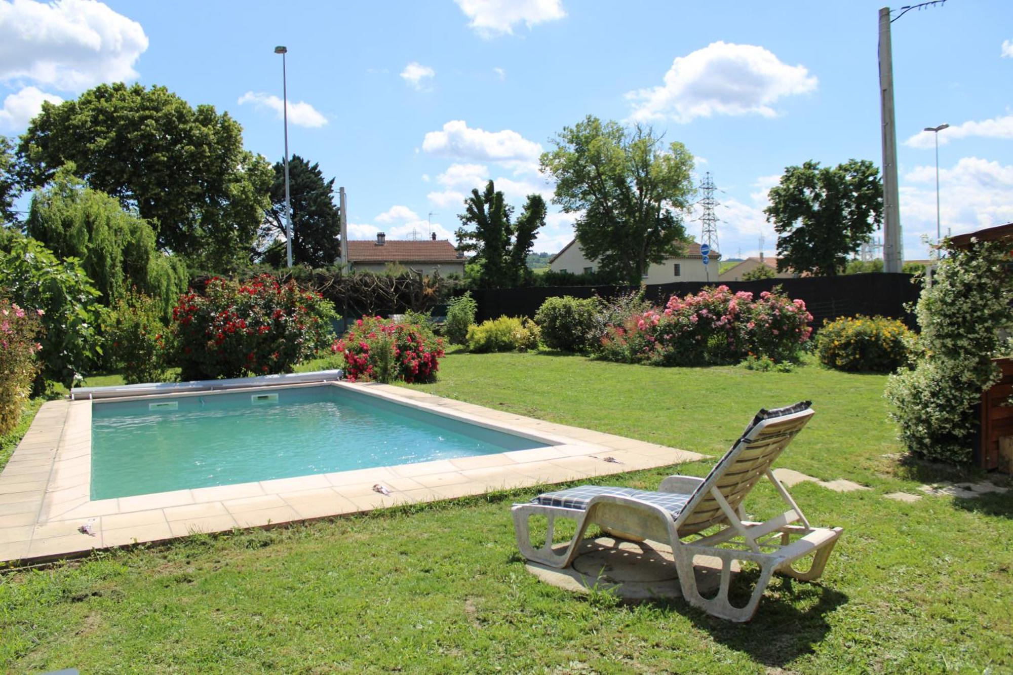 Aux Jardins D'Heloise Villa Крест Екстериор снимка